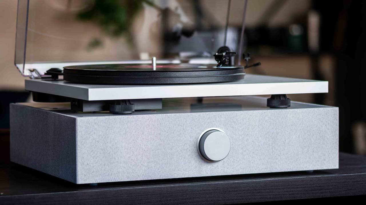 Andover Audio SpinBase Max Speaker and SpinDeck Max Turntable Lifestyle