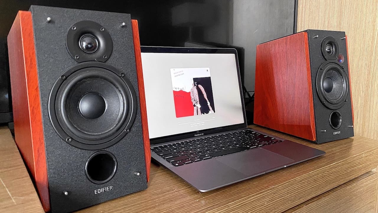 Edifier R1700BTs Active Wireless Speakers with Laptop