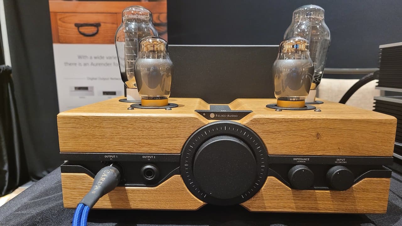 Upscale Audio showed Feliks Audio Envy Tube Headphone Amplifier at T.H.E. Show 2023