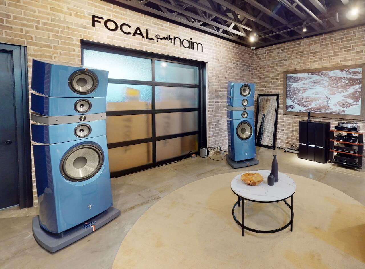 Focal Grande Utopia EM Evo loudspeaker in blue with Naim Statement at FPBN Store in Devance Electronic Lifestyle in University Park, TX