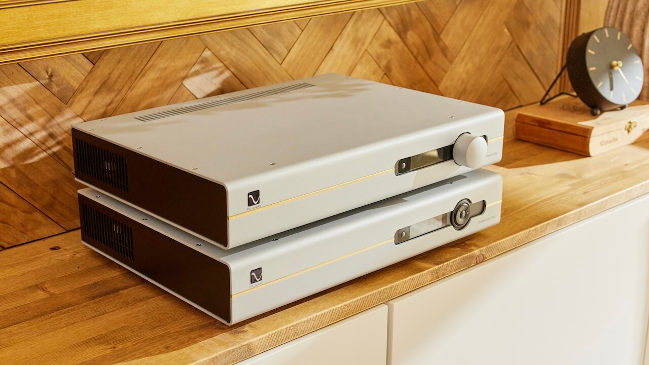 PS Audio StellarGold DAC and Preamplifier Silver Lifestyle